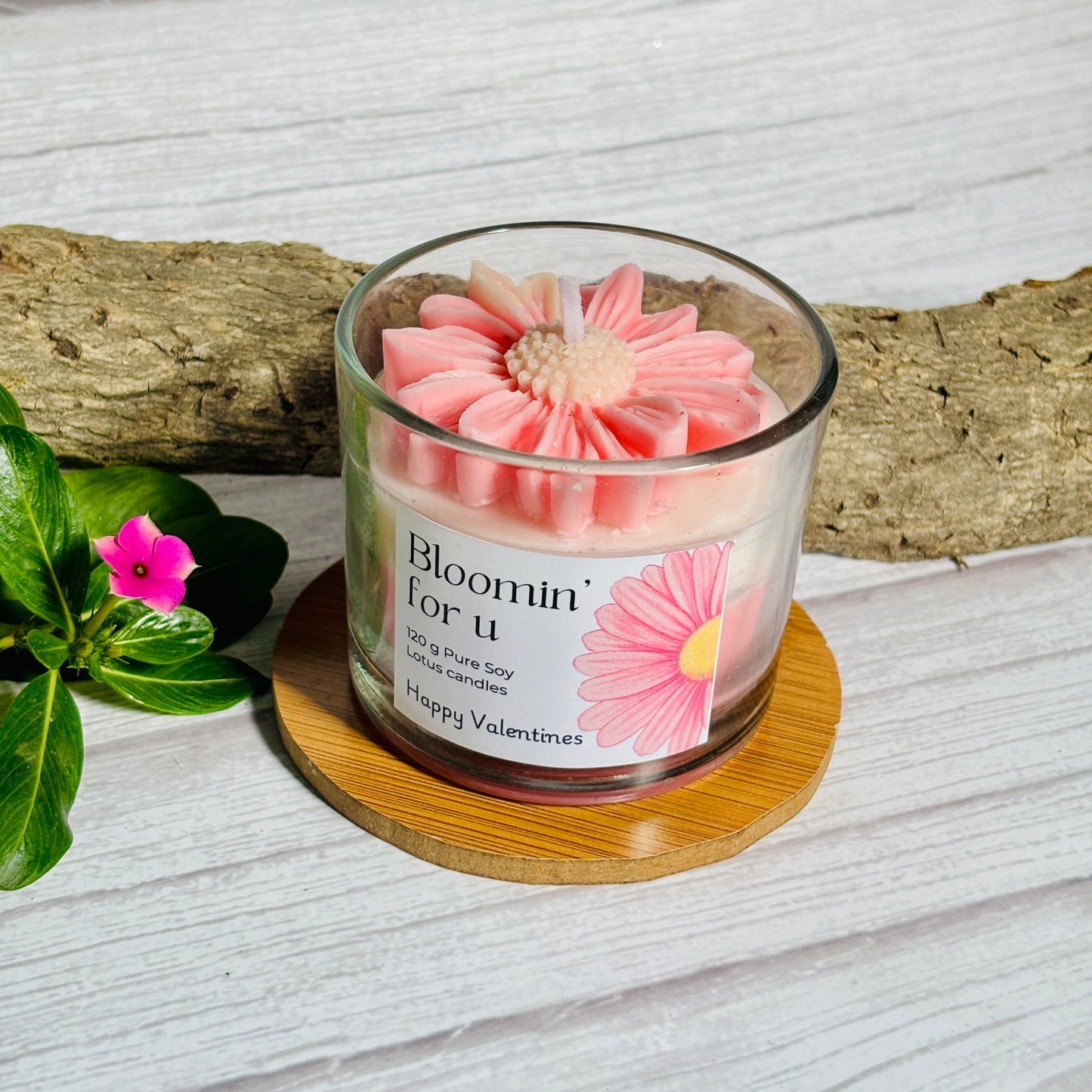 Bloomin' for U Candle – a beautiful blend of floral fragrance and cozy charm