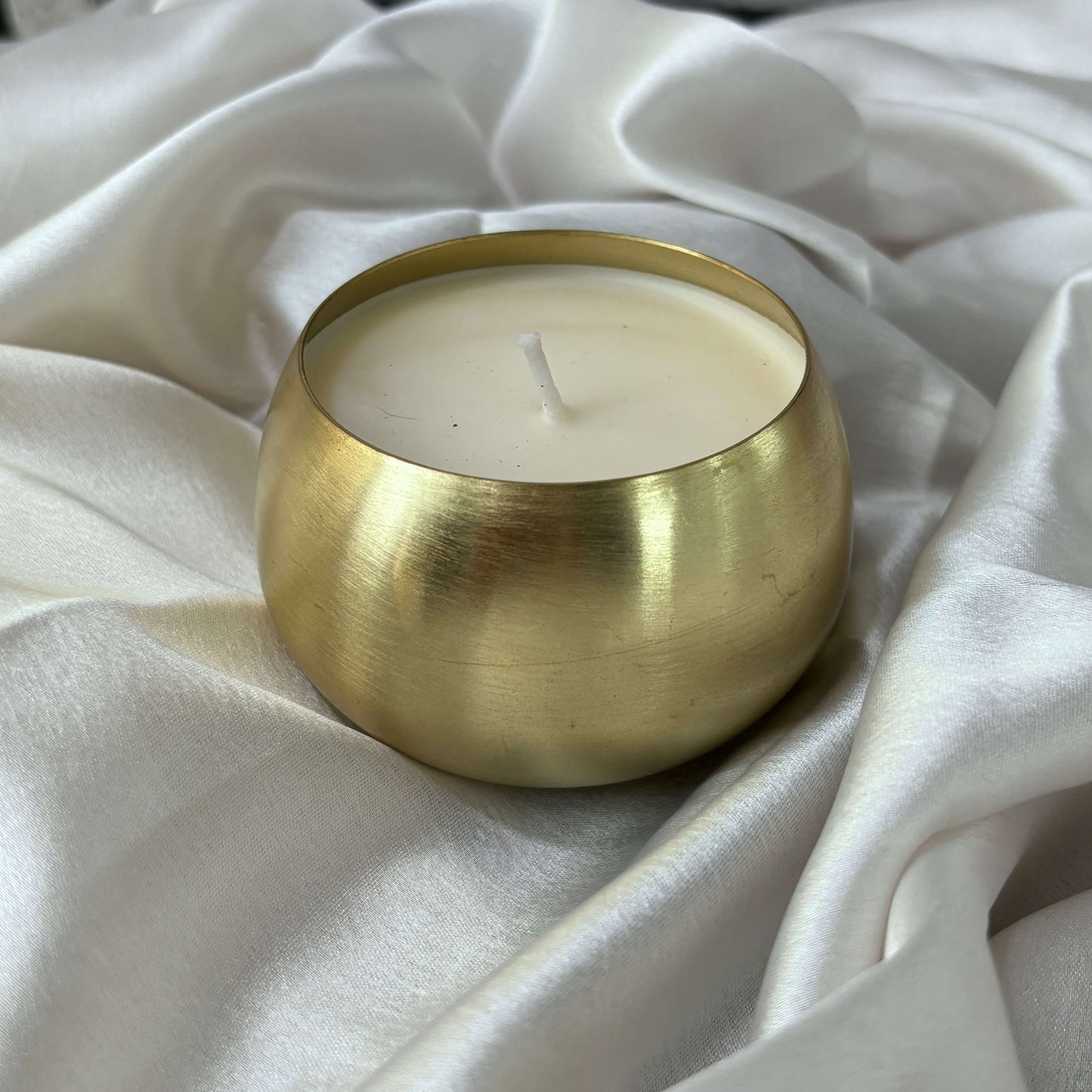 Kansora Candle with a rich, earthy aroma and elegant design, crafted to create a warm and serene ambiance in any space