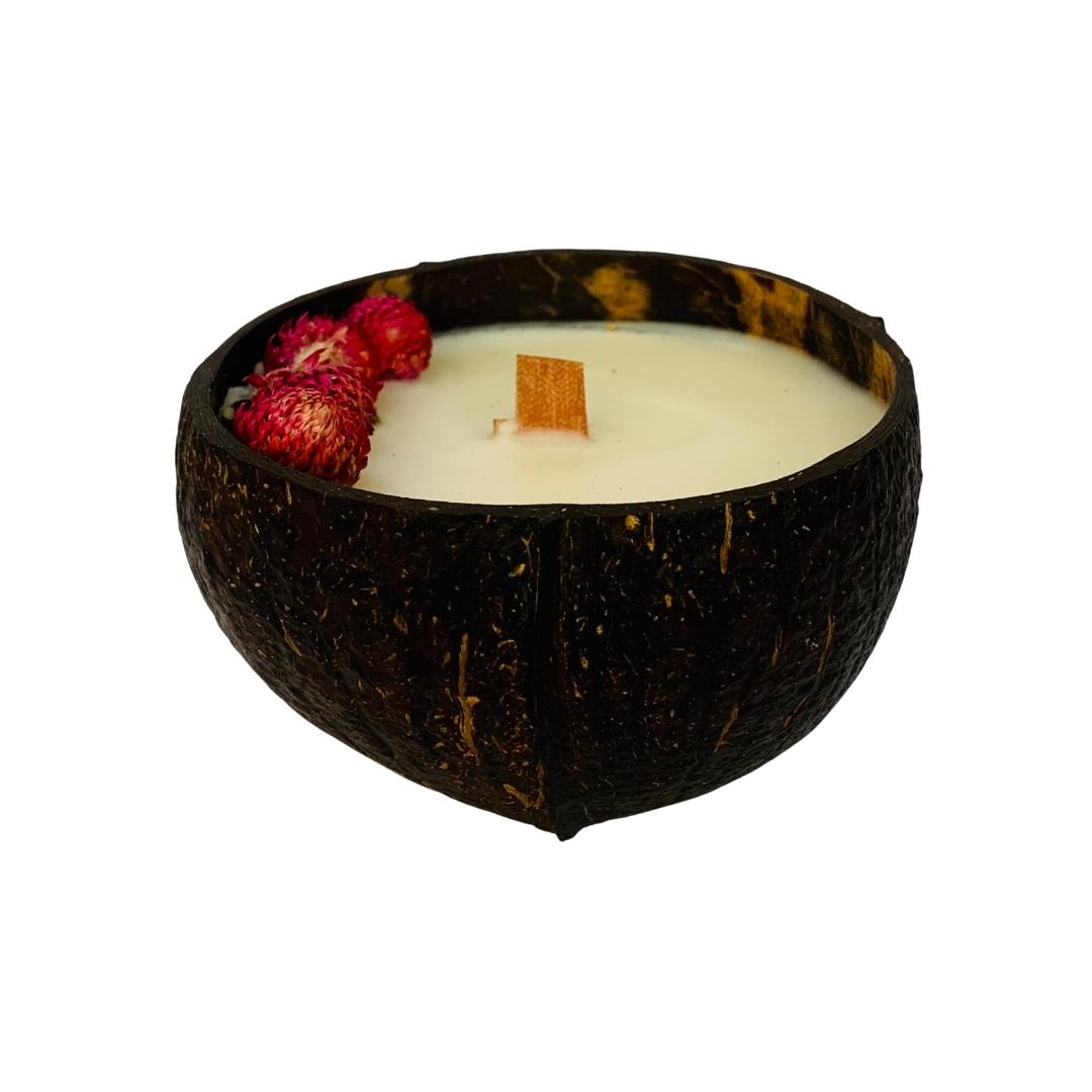 Sustainable coconut shell candle for cozy ambiance