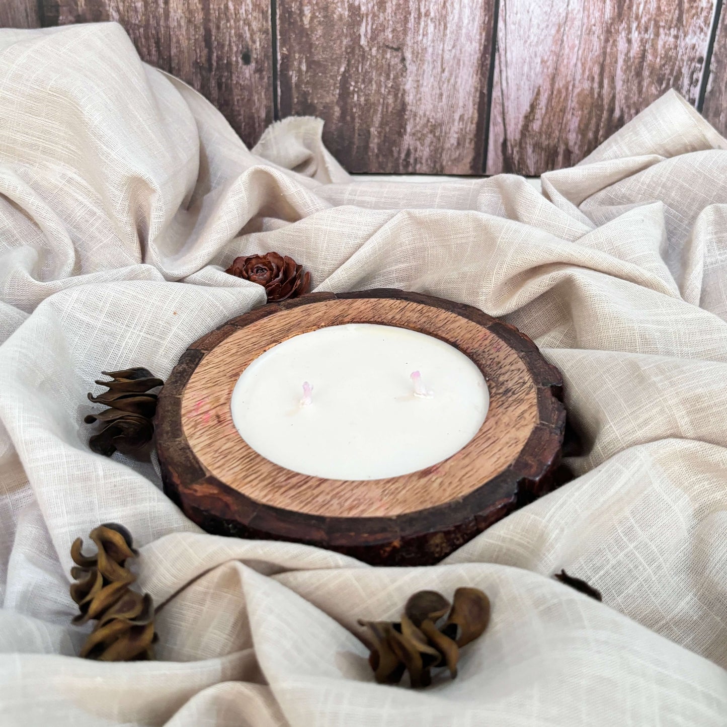 Nature-inspired wooden bark candle for gifting