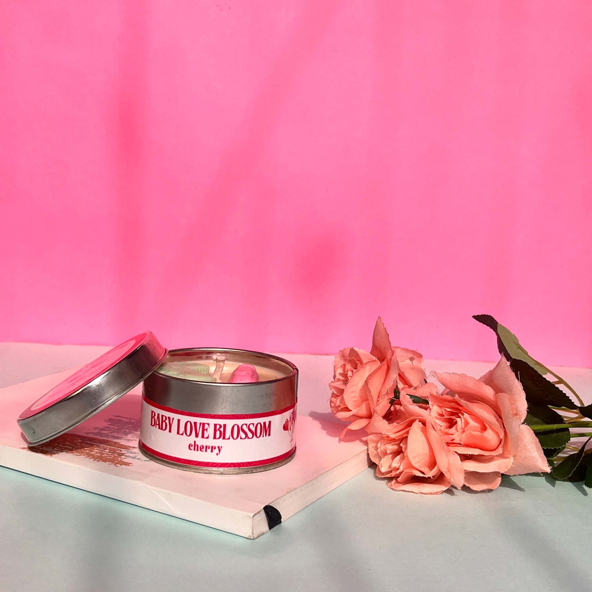 Non-toxic, premium Illume candle – a thoughtful gift for baby shower guests
