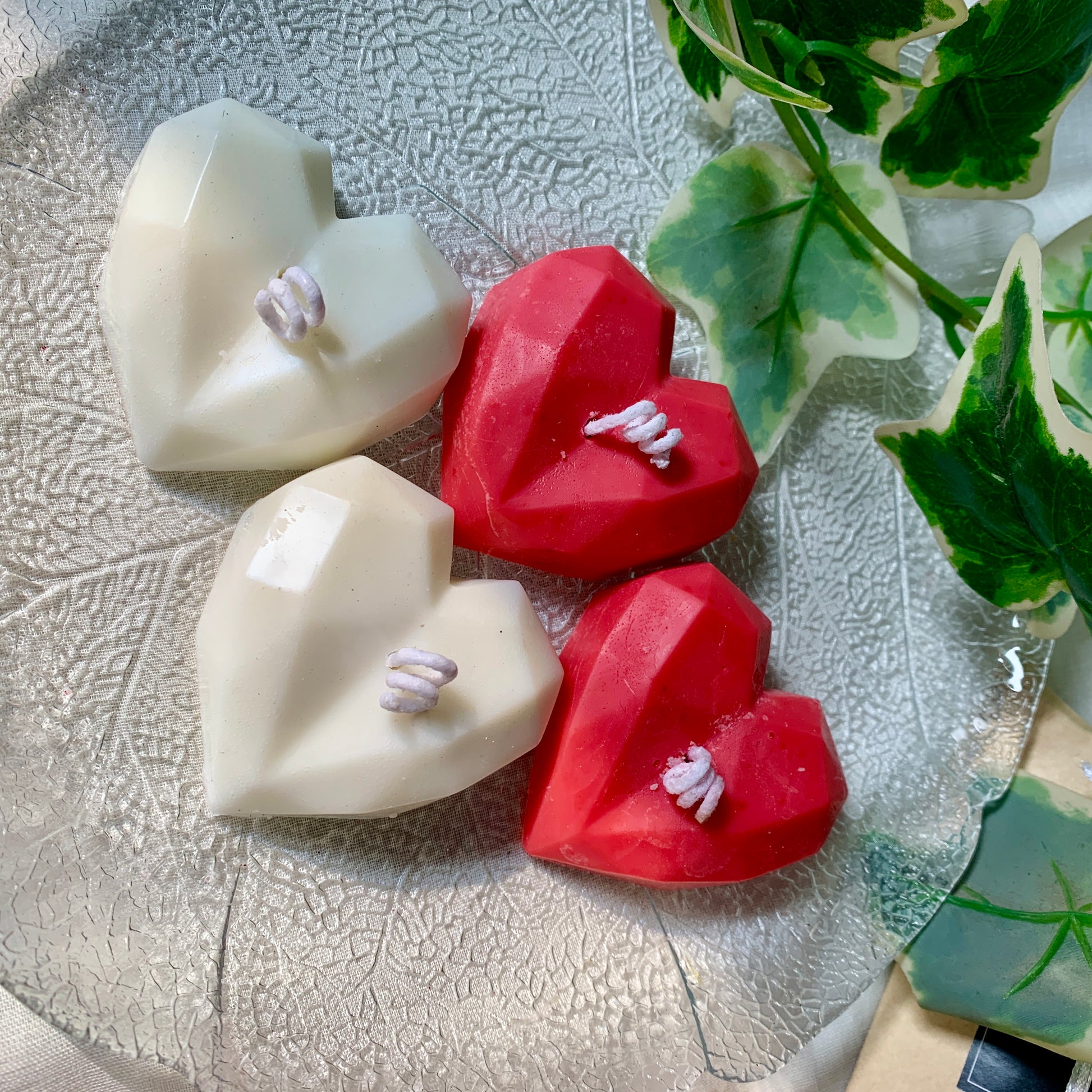 4Ever Love Hearts Candle Box – a romantic gift set featuring heart-shaped candles for anniversaries, weddings, and Valentine’s Day