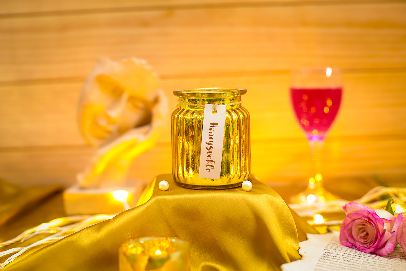Beautifully packaged vintage candle, ideal for gifting with a timeless appeal
