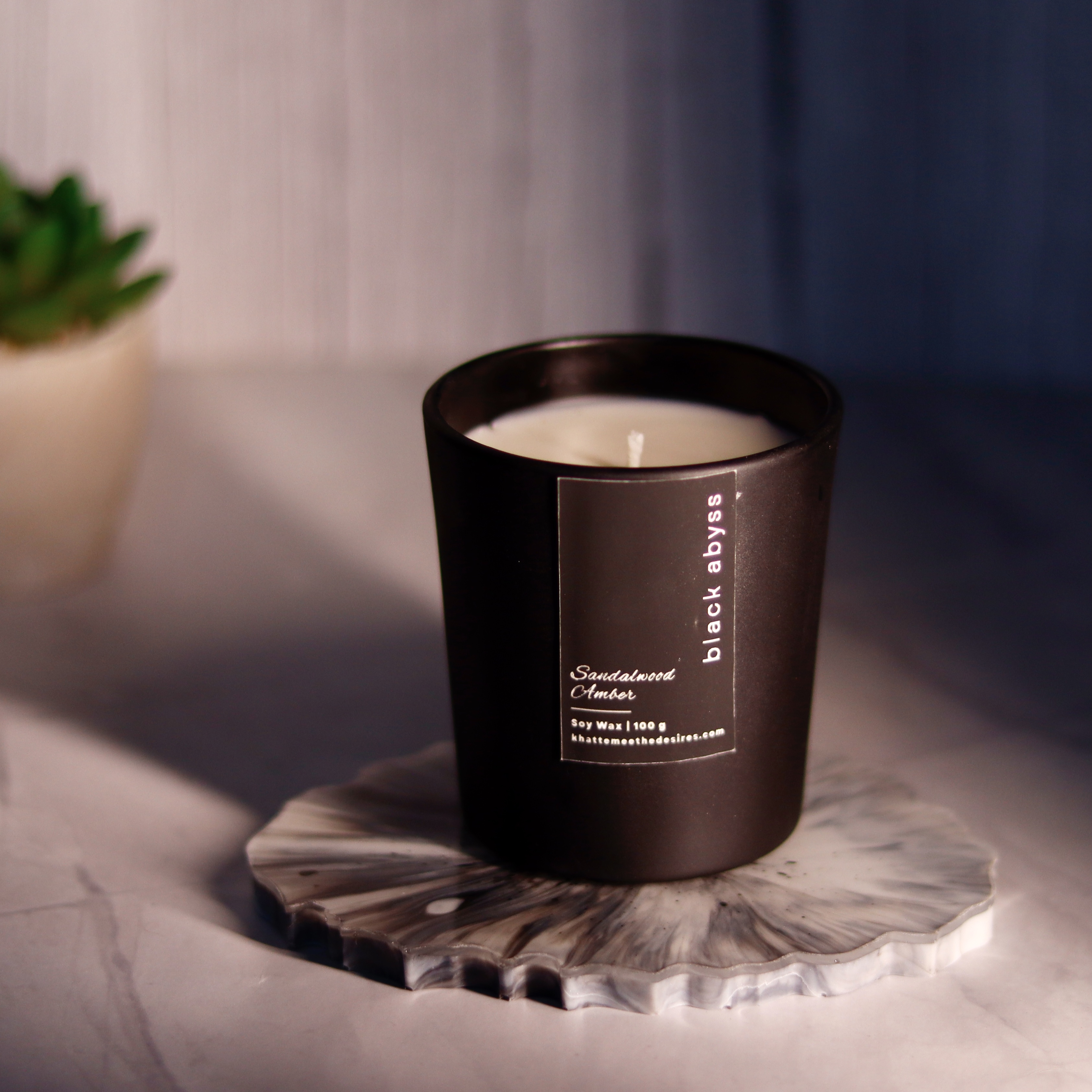 Black Abyss - Sandalwood Amber