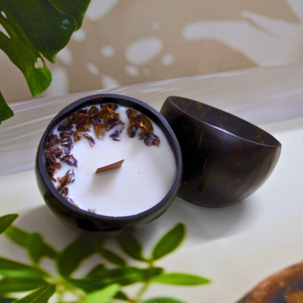 Coco Bloom Candles - Oudh