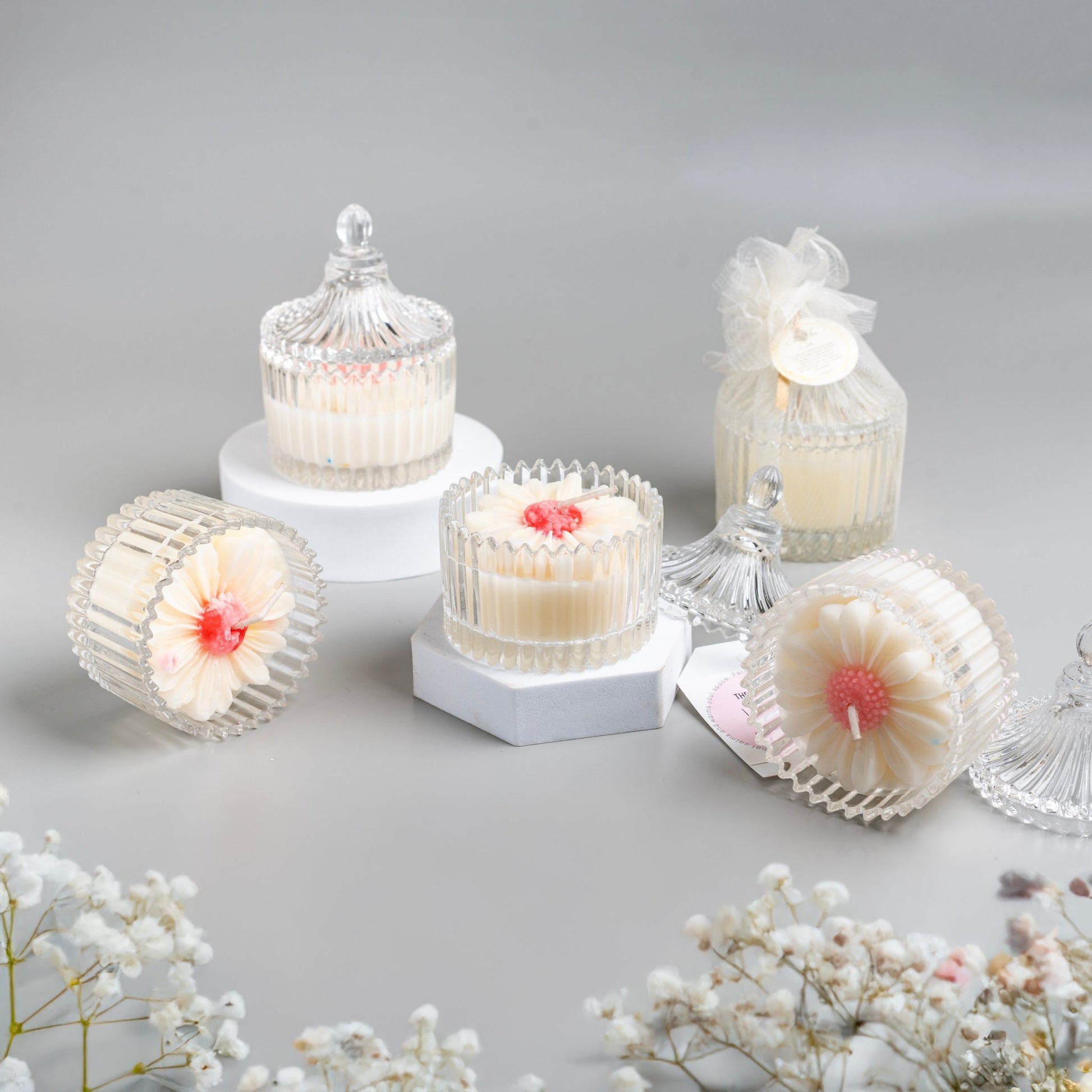 Royal Daisy Candles - Honeysuckle - Image 2